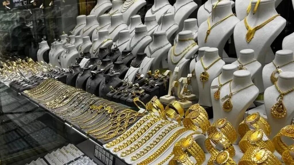 Altında yükseliş sürüyor