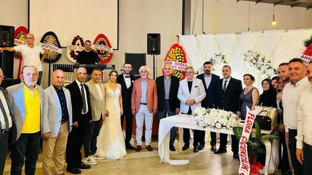 Babacan ailesinin mutlu günü