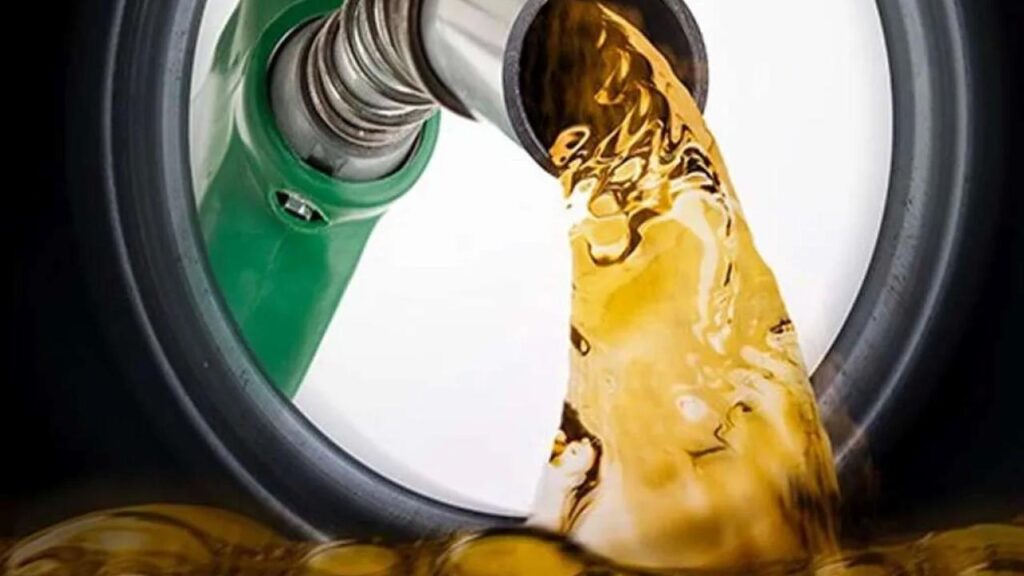 Benzine indirim geldi