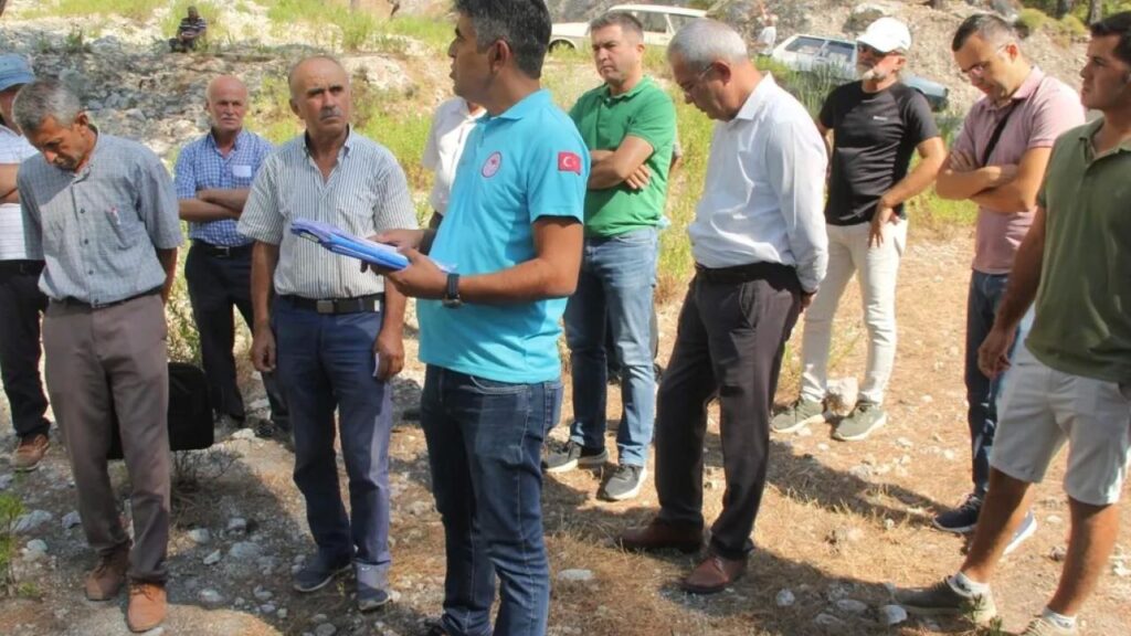 Fethiye’de Söğütlü köylüleri sularını HES’e vermemek için direniyor
