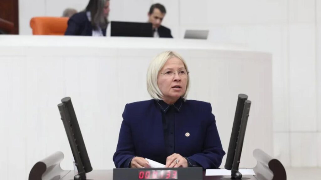 Nurten Yontar’dan Kadın Kolları Kurultayı’na kutlama mesajı