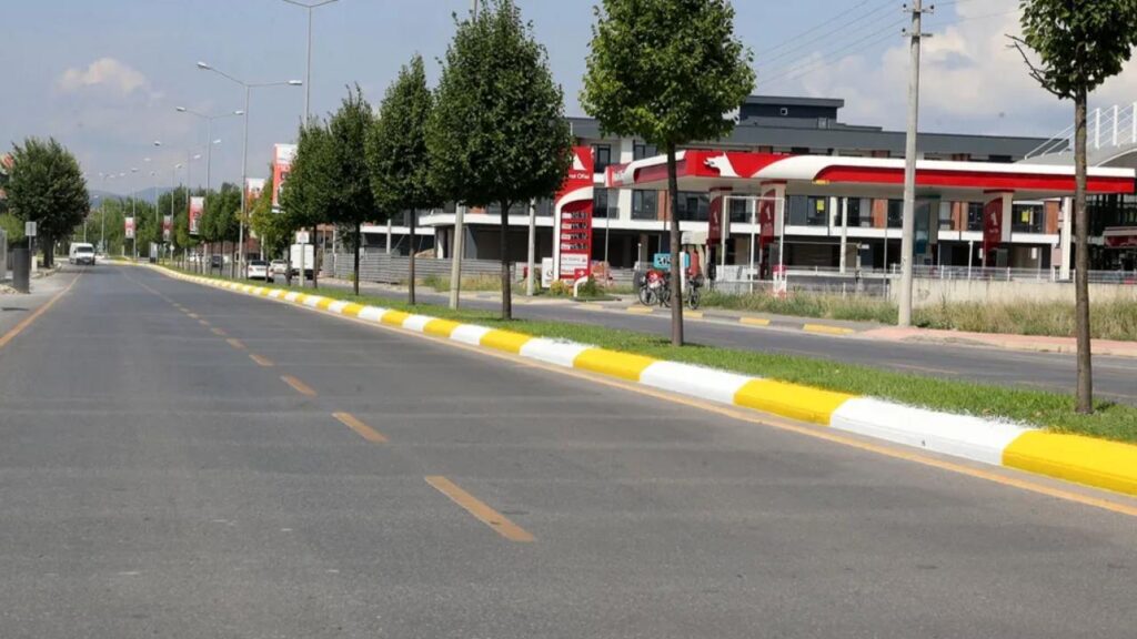 Sakarya’da şehrin merkezindeki iki noktaya renkli dokunuş